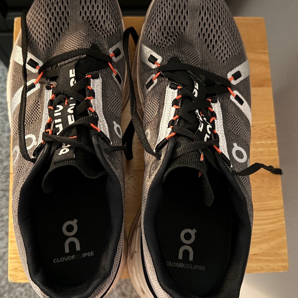On Cloud Eclipse Men's Gray Athletic Shoes